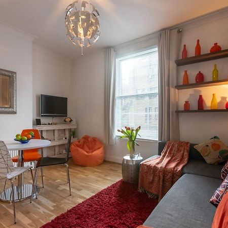 The Wanderlust - 1 Bedroom Apartment L Sleeps 4 With Sofa Bed L Prime Location Plus Free Wifi L Perfect For Business & Leisure Travelers L 15Percent Off Weekly & 20Percent Off Monthly Stays! 런던 외부 사진