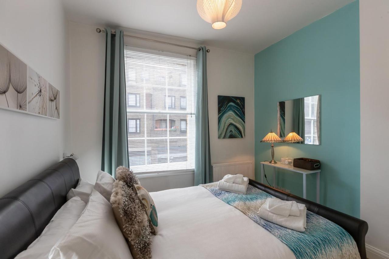 The Wanderlust - 1 Bedroom Apartment L Sleeps 4 With Sofa Bed L Prime Location Plus Free Wifi L Perfect For Business & Leisure Travelers L 15Percent Off Weekly & 20Percent Off Monthly Stays! 런던 외부 사진