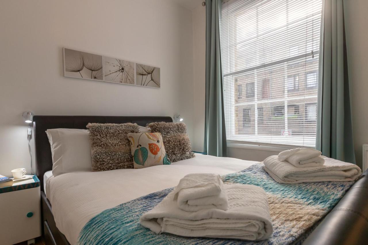 The Wanderlust - 1 Bedroom Apartment L Sleeps 4 With Sofa Bed L Prime Location Plus Free Wifi L Perfect For Business & Leisure Travelers L 15Percent Off Weekly & 20Percent Off Monthly Stays! 런던 외부 사진