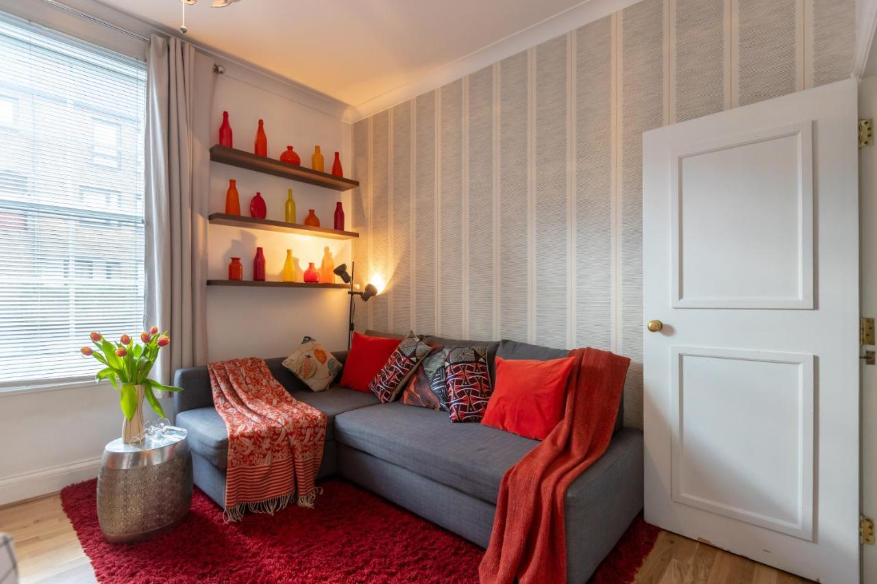 The Wanderlust - 1 Bedroom Apartment L Sleeps 4 With Sofa Bed L Prime Location Plus Free Wifi L Perfect For Business & Leisure Travelers L 15Percent Off Weekly & 20Percent Off Monthly Stays! 런던 외부 사진